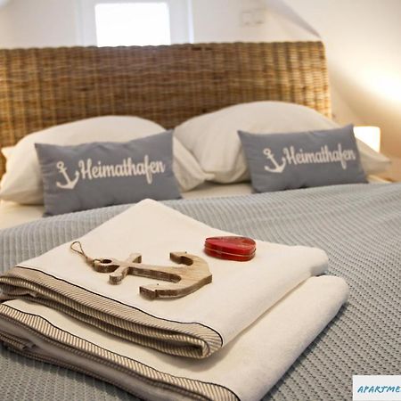 Tolles Studio Apartment In Tossens Fuer Junge Paare Kültér fotó